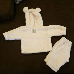NWOT- Little giraffe hoodie set